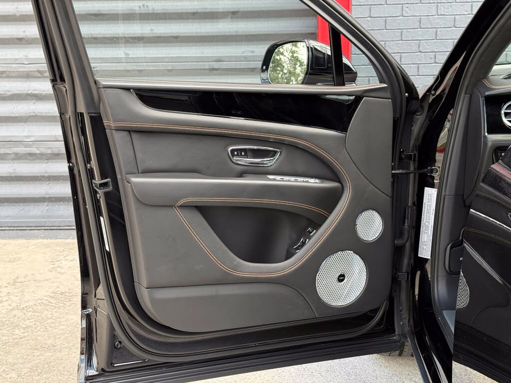 2023 Bentley Bentayga S V8 AWD photo 17