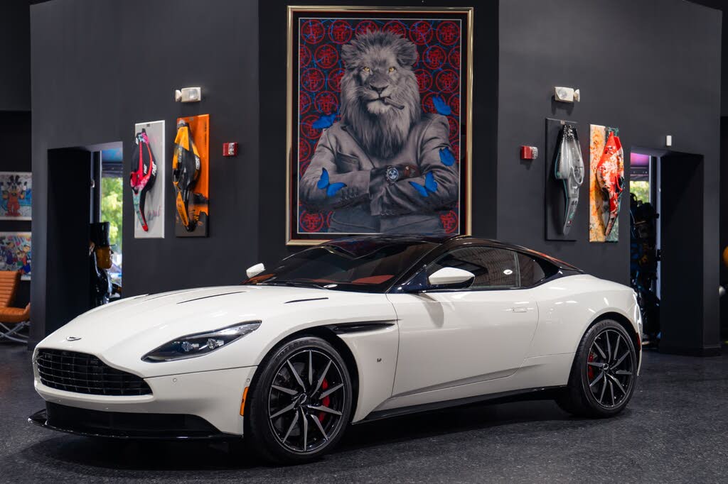 2018 Aston Martin DB11 V12 Coupe RWD