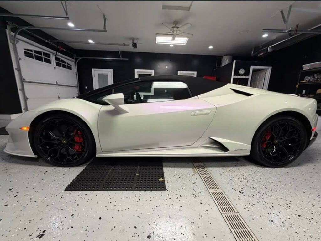 2024 Lamborghini Huracan EVO Spyder AWD photo 14