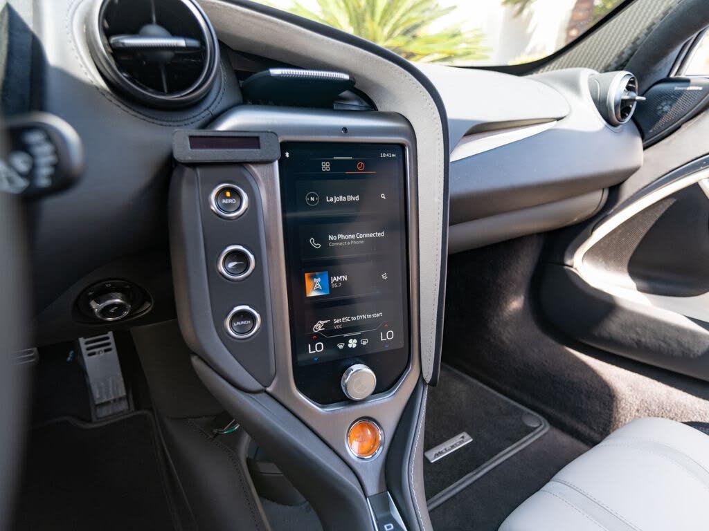 2025 McLaren 750S Spider RWD photo 19 of 24