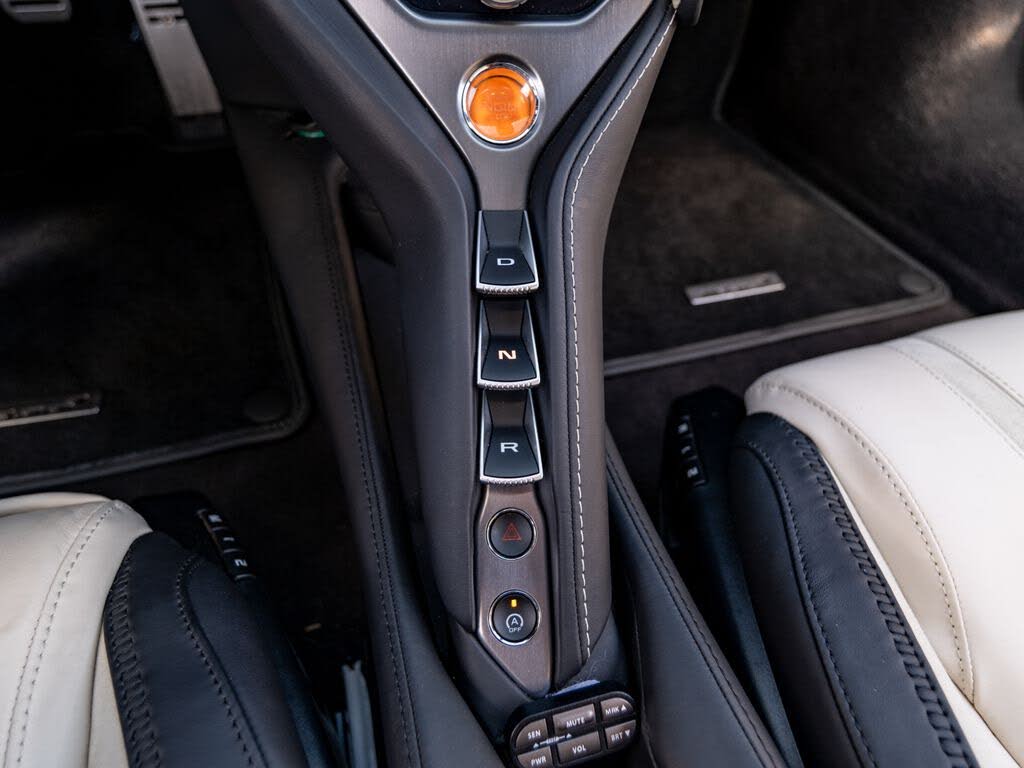 2025 McLaren 750S Spider RWD photo 20 of 24