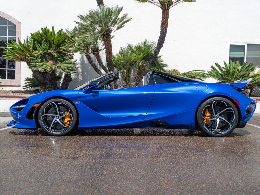 2025 McLaren 750S Spider RWD photo 3 of 24