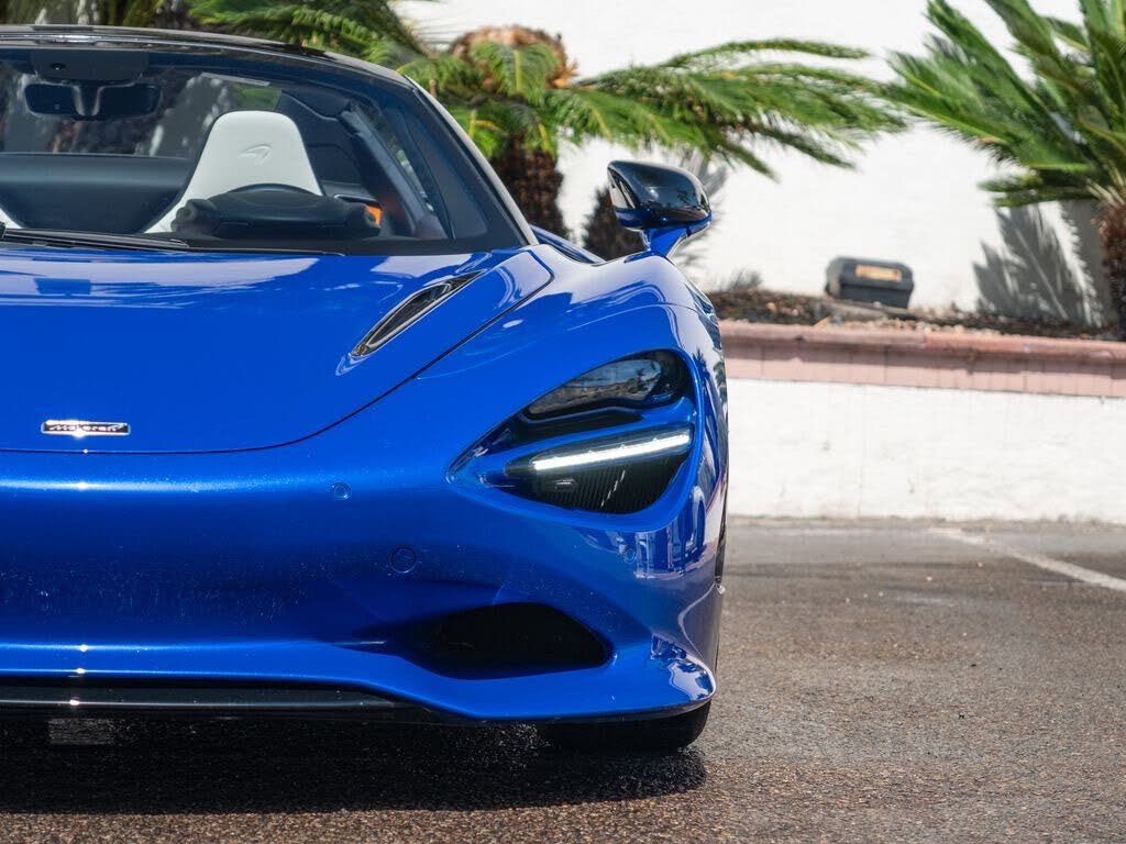 2025 McLaren 750S Spider RWD photo 6 of 24