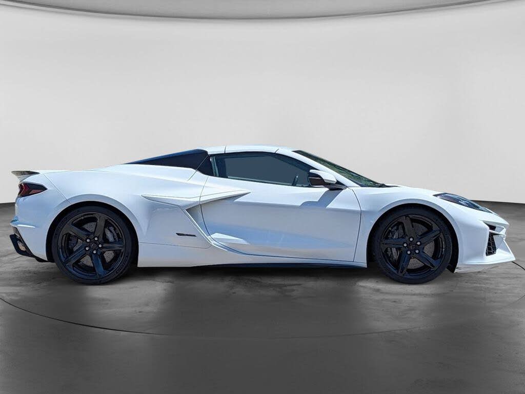 2024 Chevrolet Corvette Z06 3LZ Convertible RWD photo 16