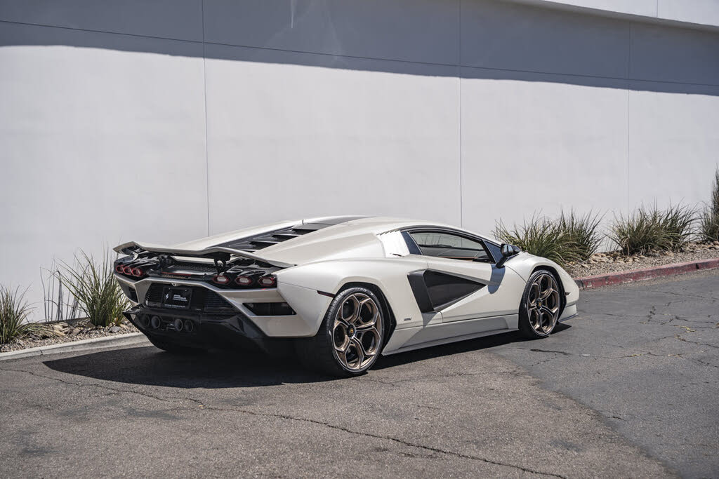 2022 Lamborghini Countach LPI 800-4 AWD photo 19