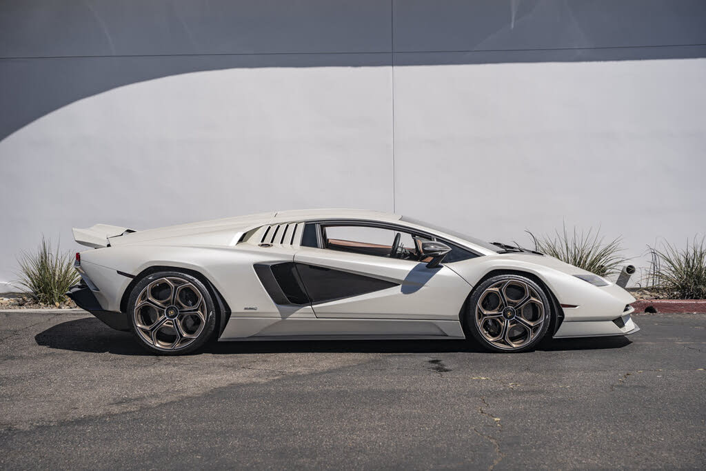 2022 Lamborghini Countach LPI 800-4 AWD photo 20