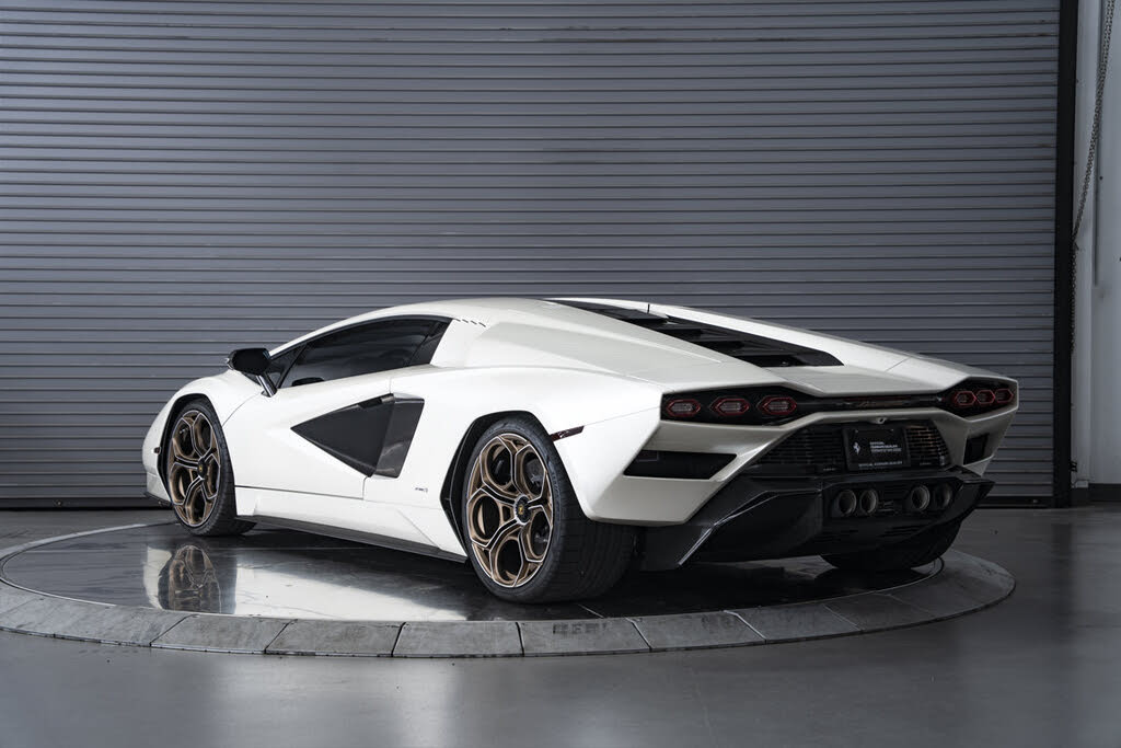 2022 Lamborghini Countach LPI 800-4 AWD photo 3