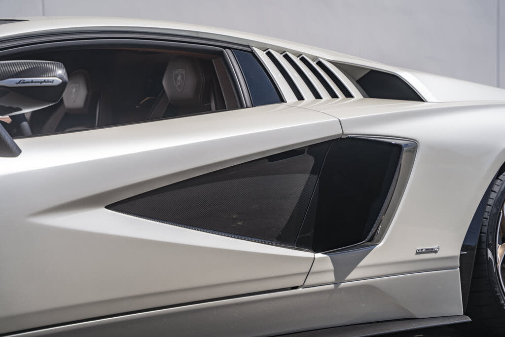 2022 Lamborghini Countach LPI 800-4 AWD photo 23