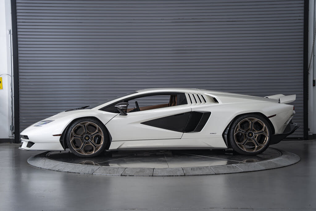 2022 Lamborghini Countach LPI 800-4 AWD photo 10