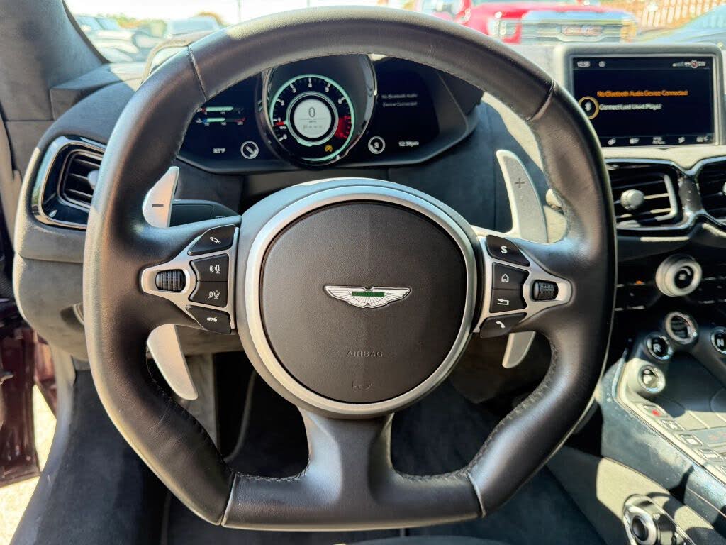 2019 Aston Martin Vantage RWD photo 16