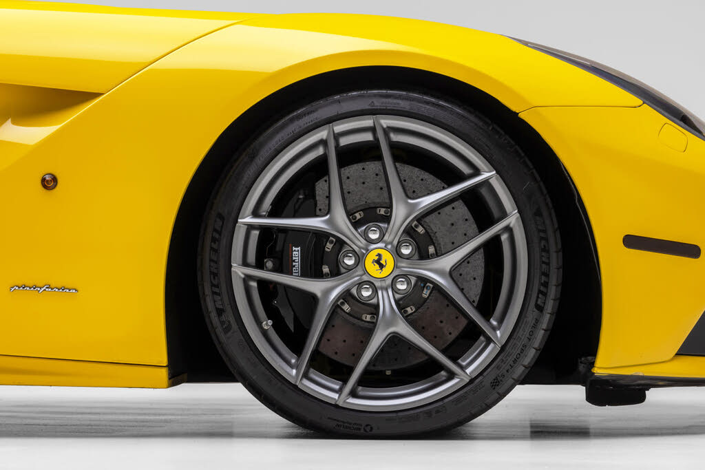 2017 Ferrari F12 Berlinetta Coupe photo 19