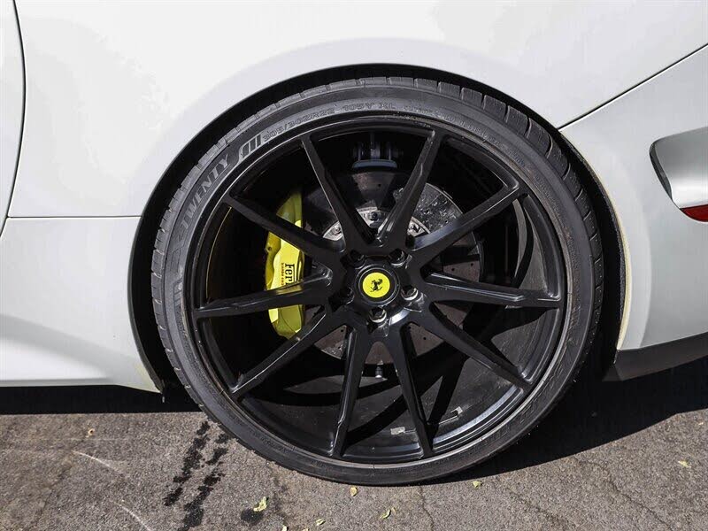 2015 Ferrari California T Roadster photo 17