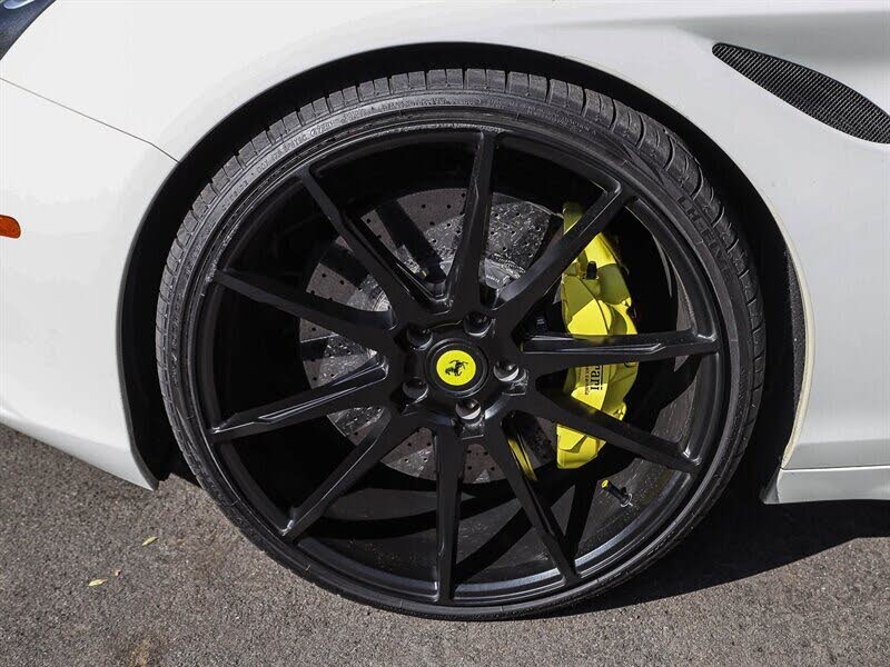 2015 Ferrari California T Roadster photo 18