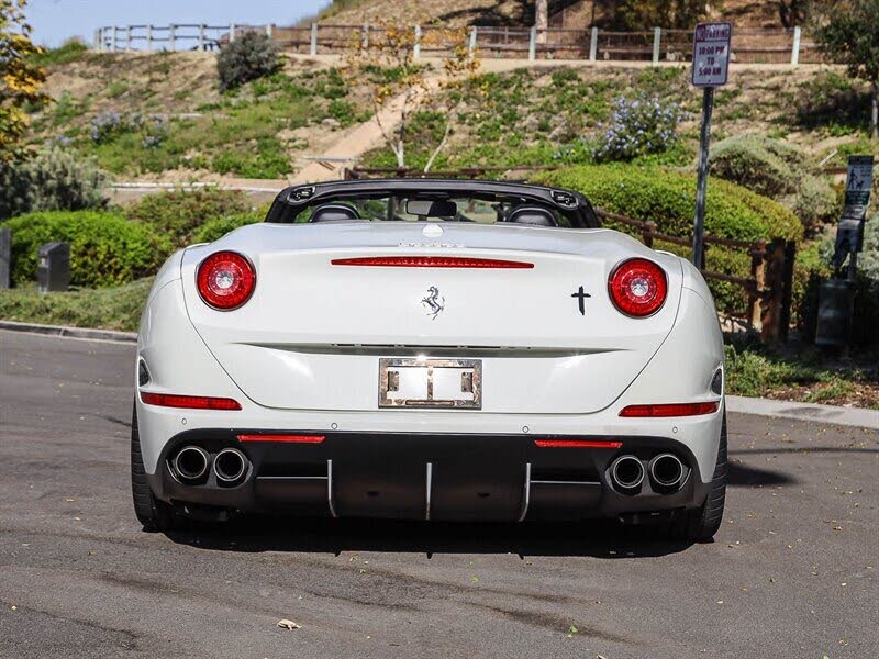 2015 Ferrari California T Roadster photo 4