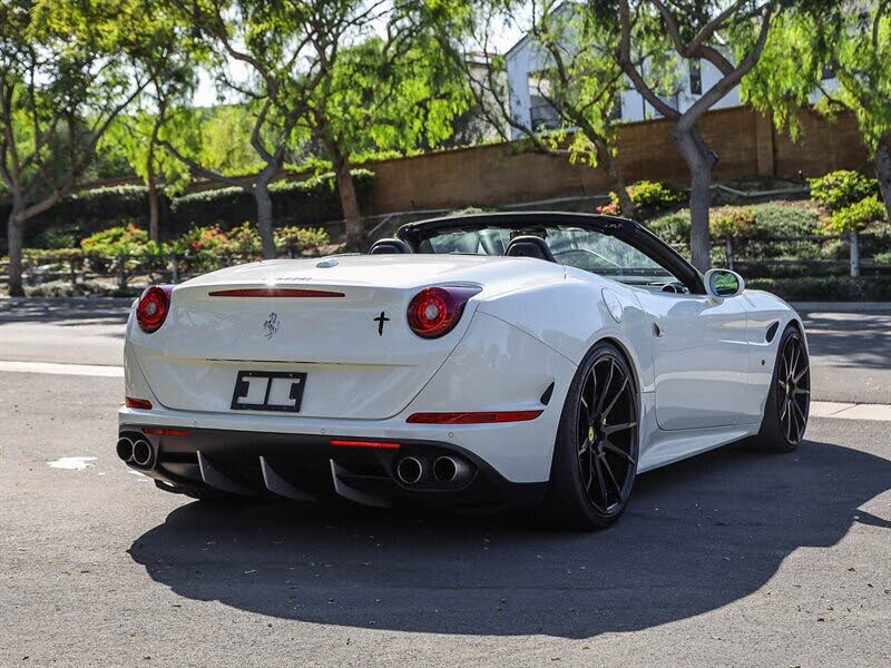 2015 Ferrari California T Roadster photo 5
