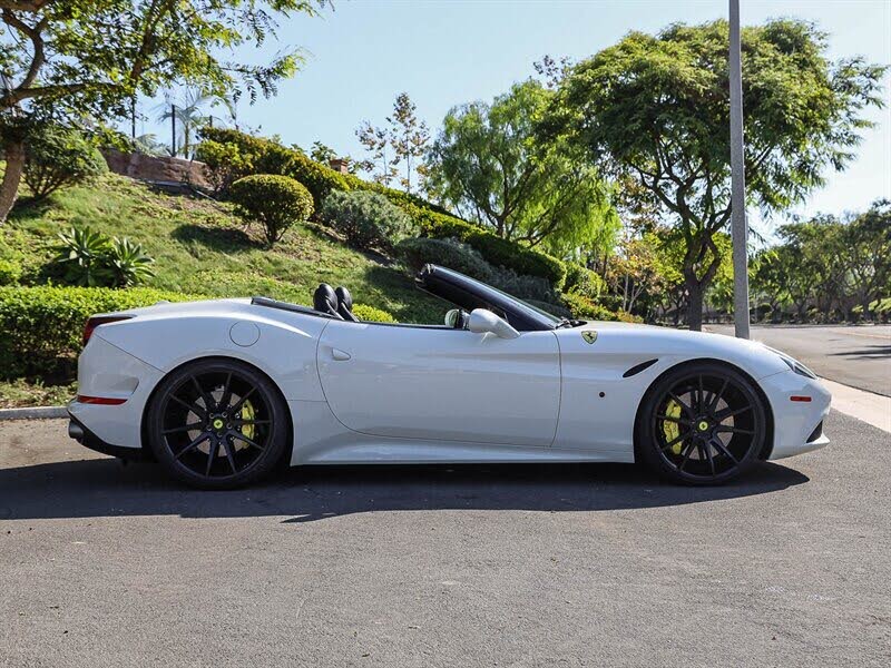 2015 Ferrari California T Roadster photo 6
