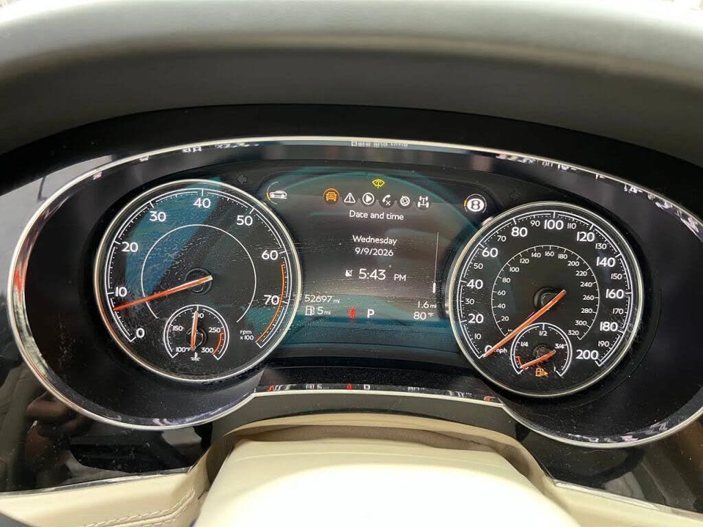2017 Bentley Bentayga W12 AWD photo 15