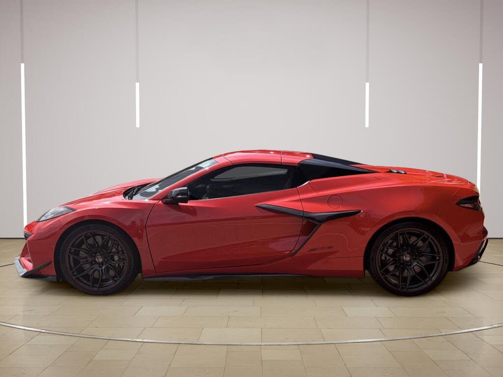 2023 Chevrolet Corvette Z06 3LZ Convertible RWD photo 2