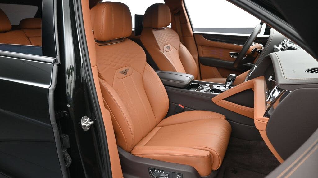 2023 Bentley Bentayga Azure V8 AWD photo 17