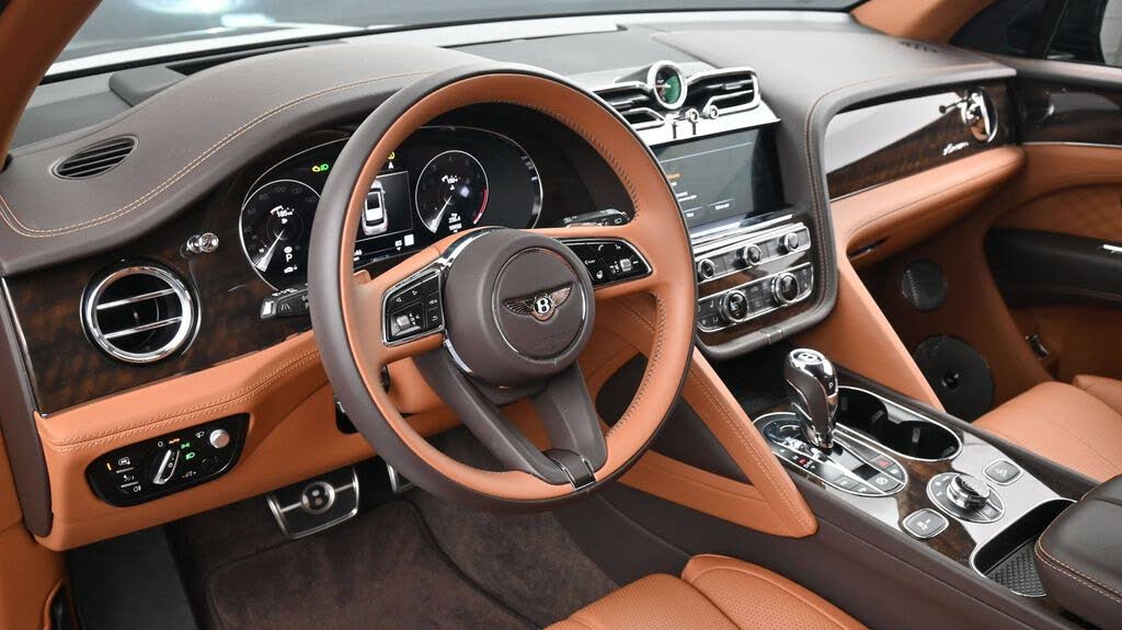 2023 Bentley Bentayga Azure V8 AWD photo 7