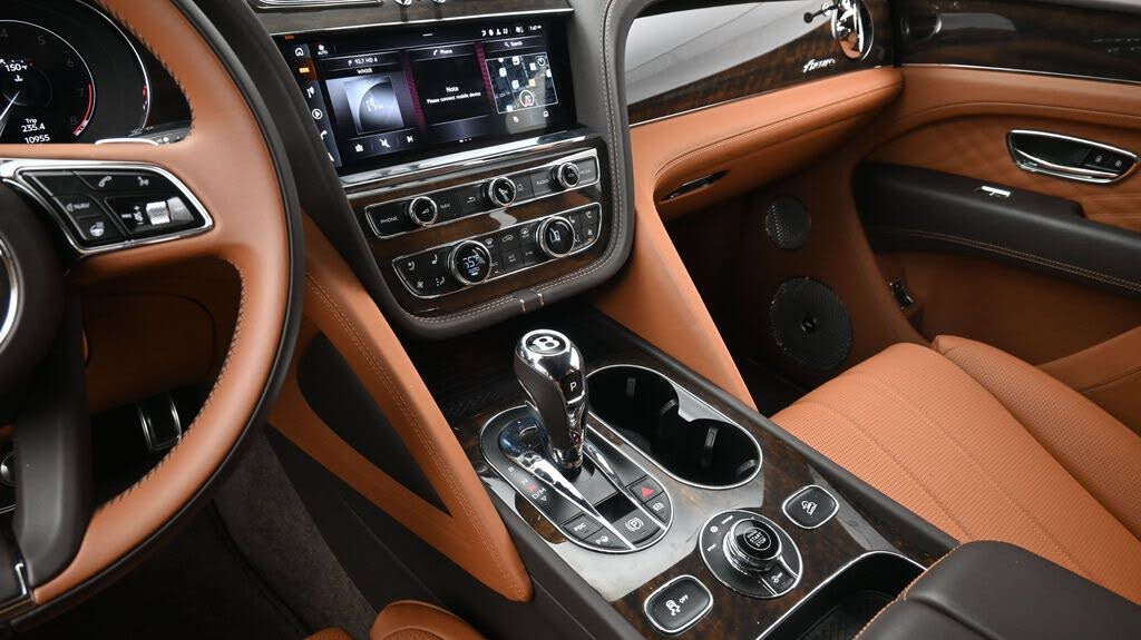 2023 Bentley Bentayga Azure V8 AWD photo 8
