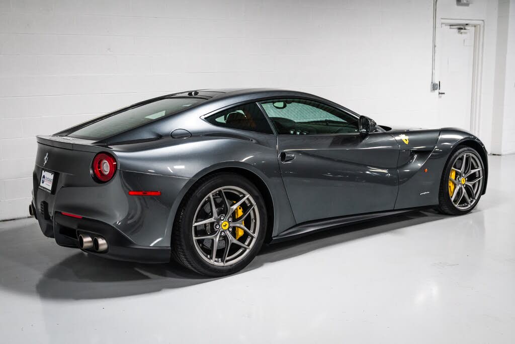 2015 Ferrari F12 Berlinetta Coupe photo 3