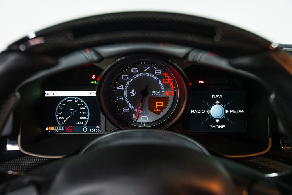 2015 Ferrari F12 Berlinetta Coupe photo 22