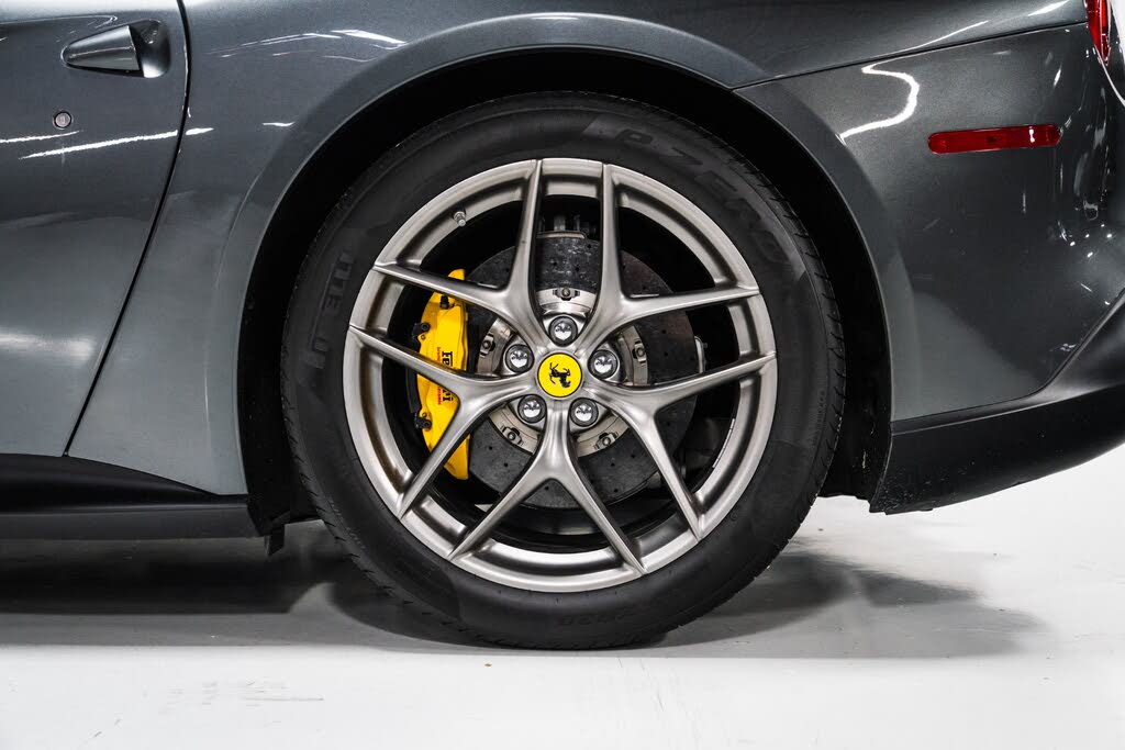 2015 Ferrari F12 Berlinetta Coupe photo 10