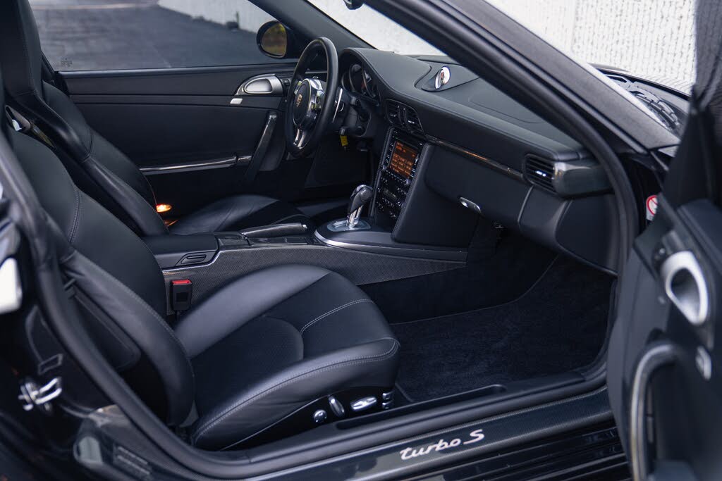 2012 Porsche 911 Turbo Coupe AWD photo 2 of 24