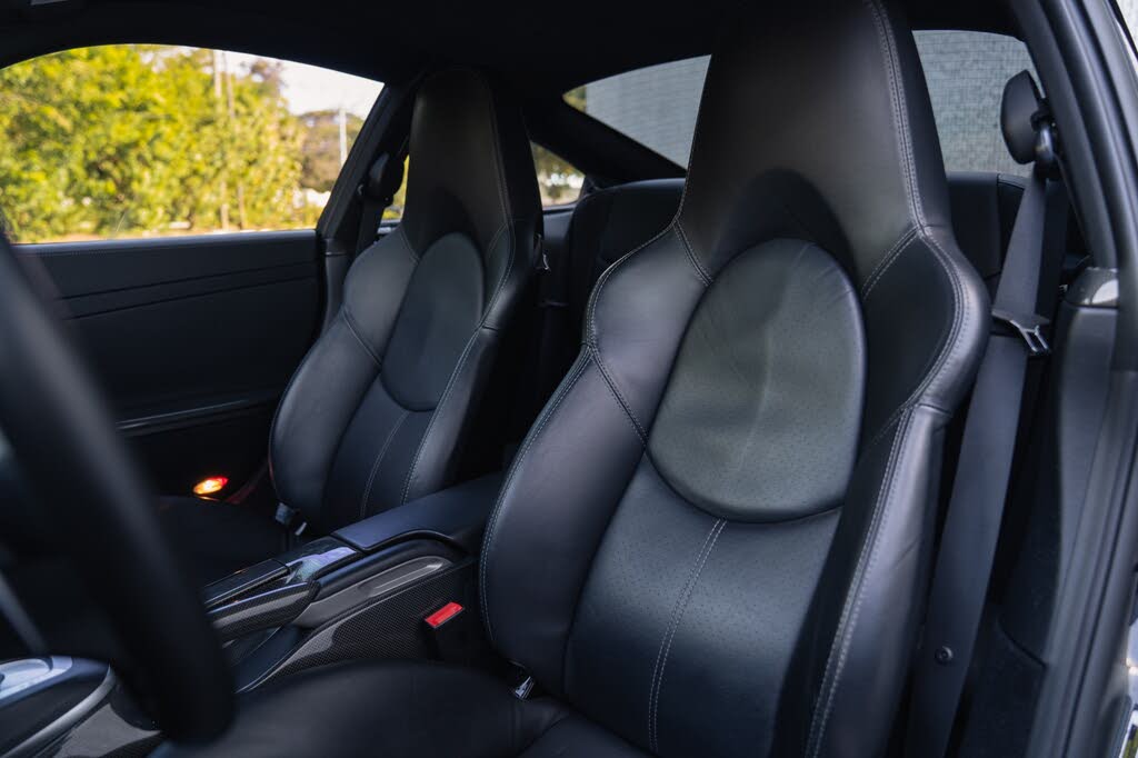 2012 Porsche 911 Turbo Coupe AWD photo 21 of 24