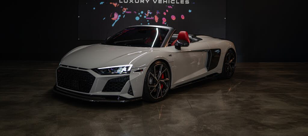 2022 Audi R8 V10 Performance Spyder RWD photo 2 of 21