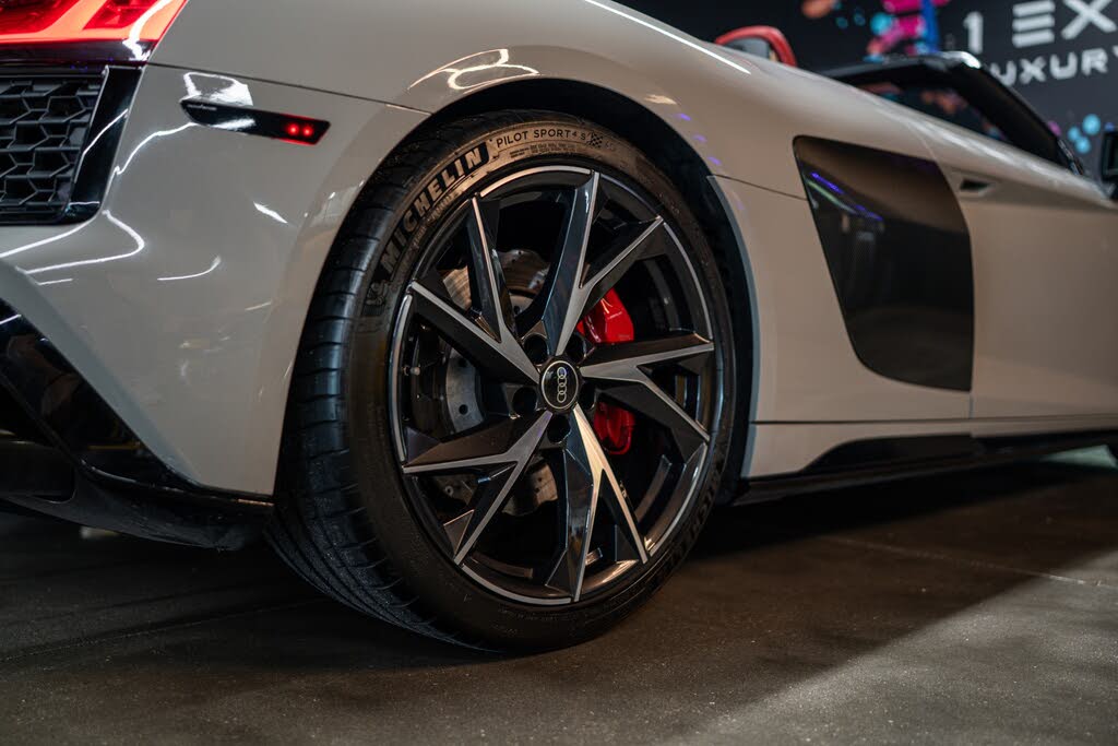 2022 Audi R8 V10 Performance Spyder RWD photo 13 of 21
