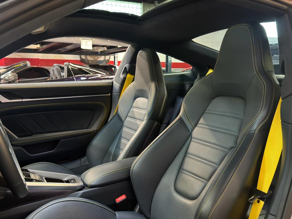2024 Porsche 911 Turbo S Coupe AWD photo 17 of 24
