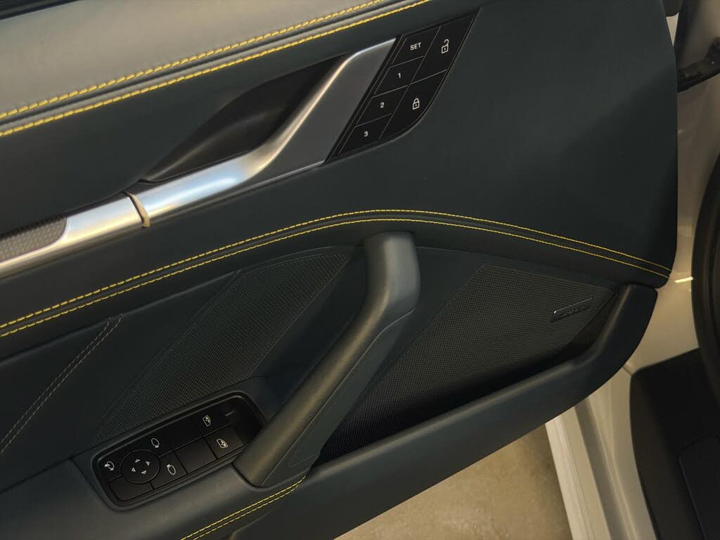 2024 Porsche 911 Turbo S Coupe AWD photo 18 of 24