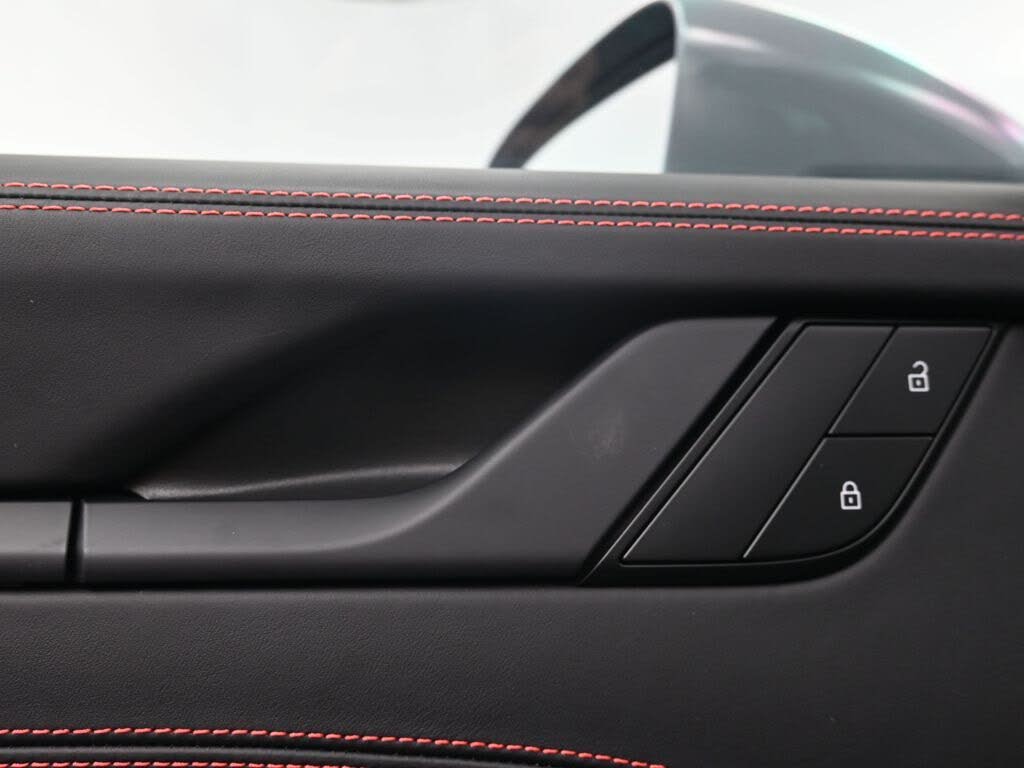 2024 Porsche 911 GT3 Coupe RWD photo 17 of 24