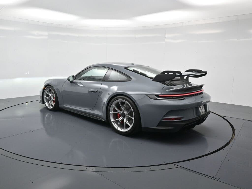 2024 Porsche 911 GT3 Coupe RWD photo 3 of 24