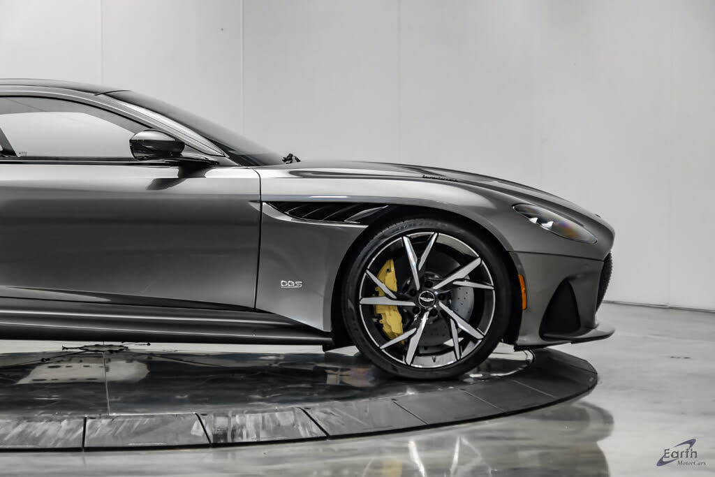 2019 Aston Martin DBS Superleggera Coupe RWD photo 24