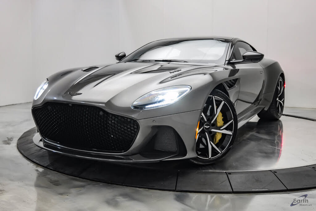 2019 Aston Martin DBS Superleggera Coupe RWD photo 5