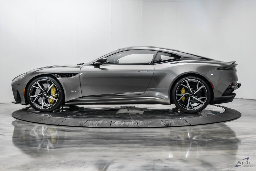 2019 Aston Martin DBS Superleggera Coupe RWD photo 7