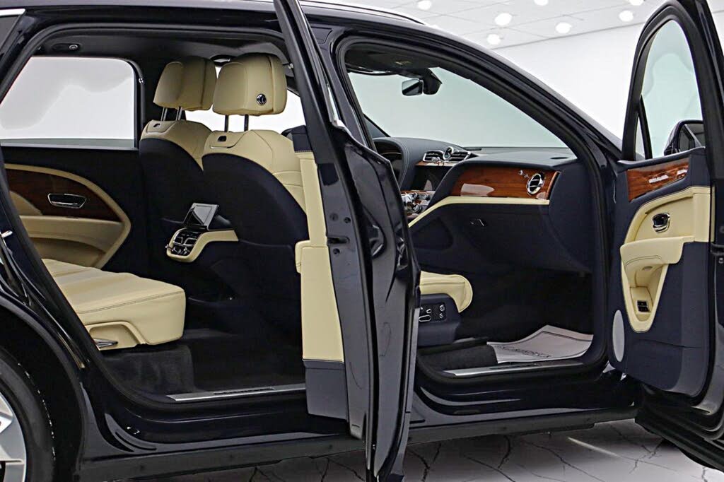 2023 Bentley Bentayga V8 AWD photo 13