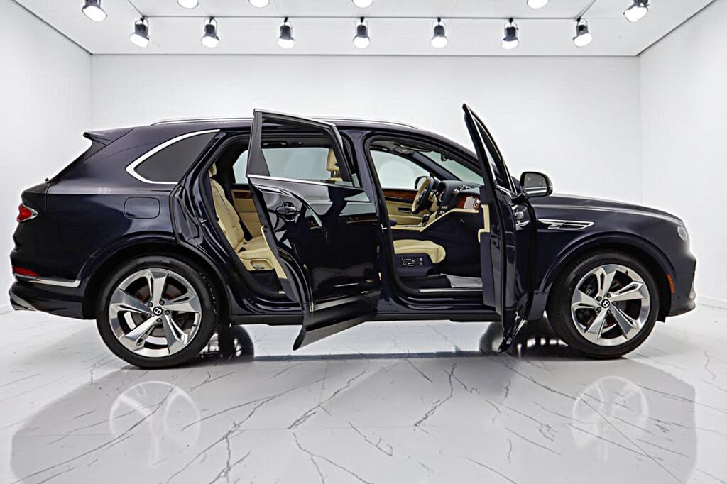 2023 Bentley Bentayga V8 AWD photo 14