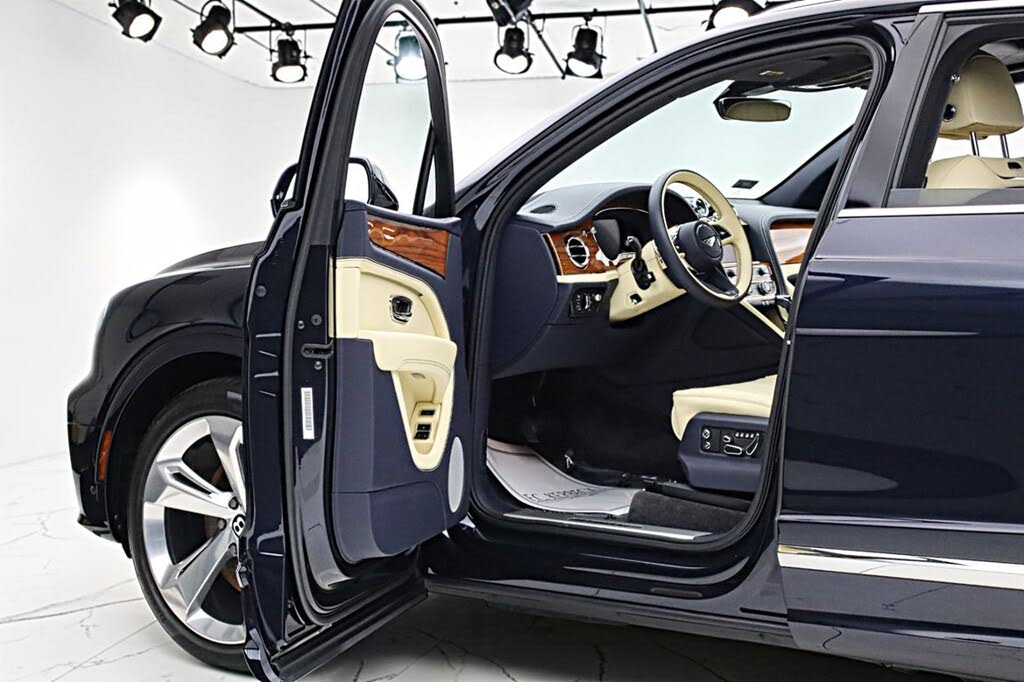 2023 Bentley Bentayga V8 AWD photo 8