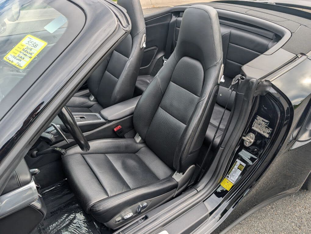 2015 Porsche 911 Turbo Cabriolet AWD photo 19 of 24