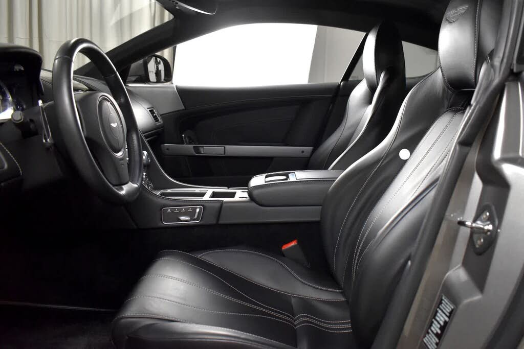 2014 Aston Martin DB9 Coupe RWD photo 21