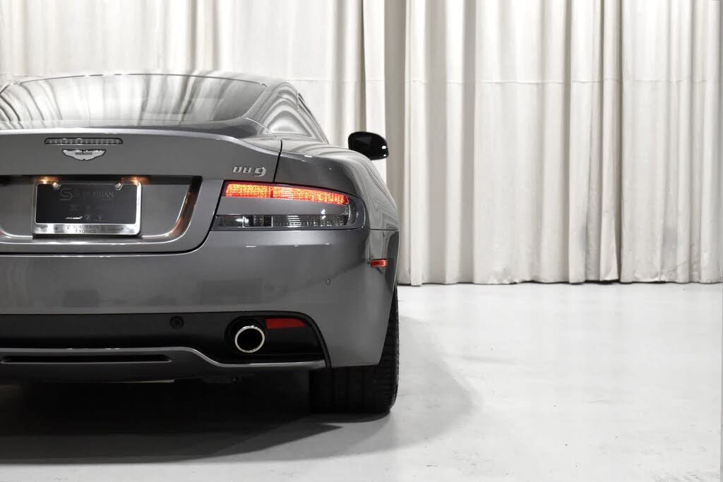 2014 Aston Martin DB9 Coupe RWD photo 10