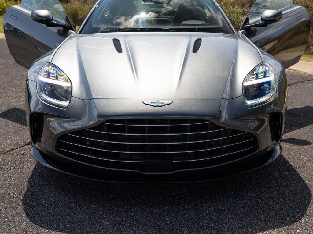 2025 Aston Martin Vantage Coupe RWD photo 14