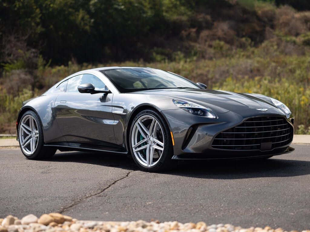 2025 Aston Martin Vantage Coupe RWD photo 9