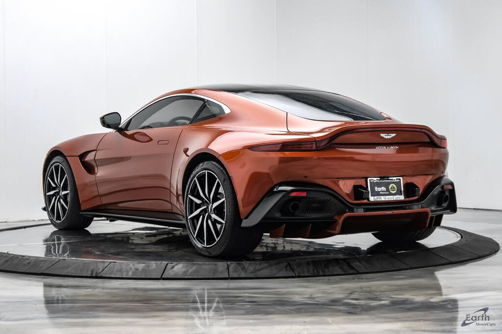 2019 Aston Martin Vantage RWD photo 13