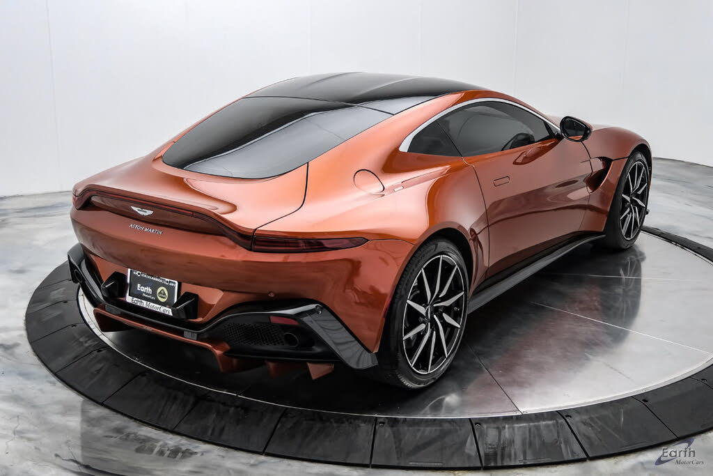 2019 Aston Martin Vantage RWD photo 21