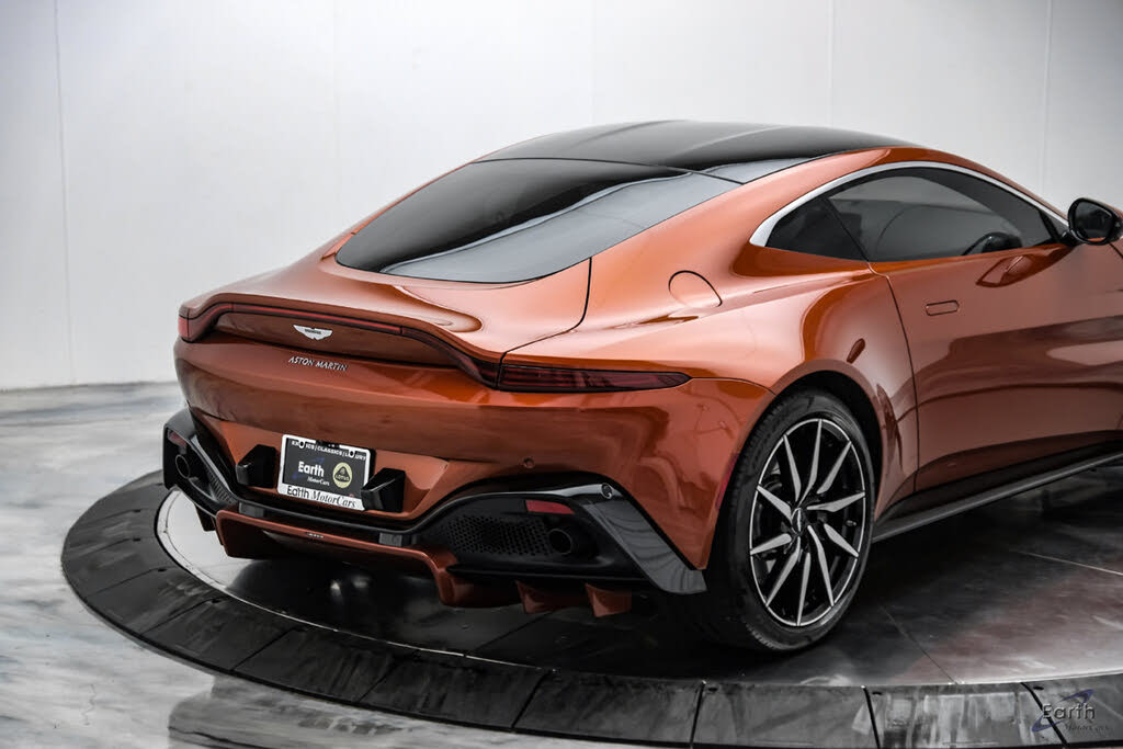 2019 Aston Martin Vantage RWD photo 22